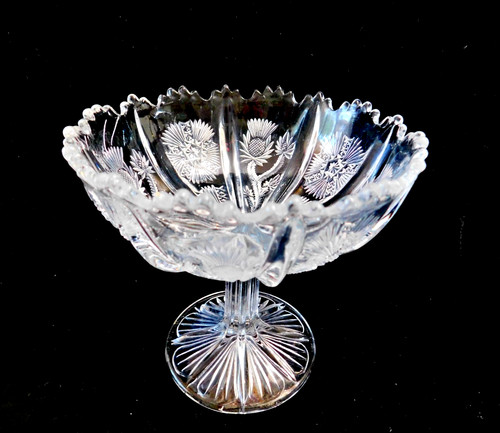 Small paneled thistle - small,